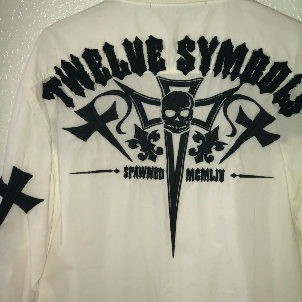 Twelve Symbols View 5